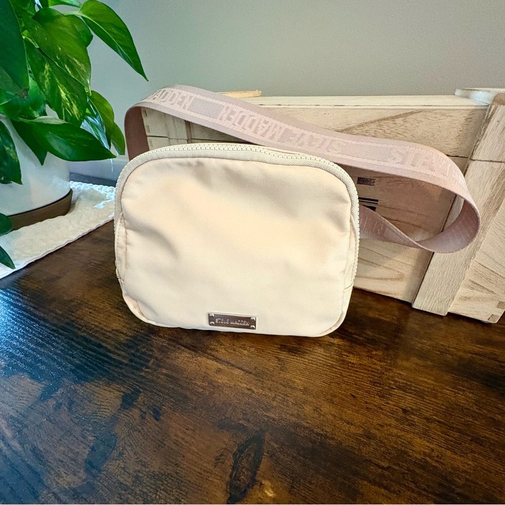 Steve Madden Cream Crossbody Bag Belt Bag